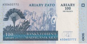 MADAGASCAR 100 Ariary 2004  P86 A-UNC